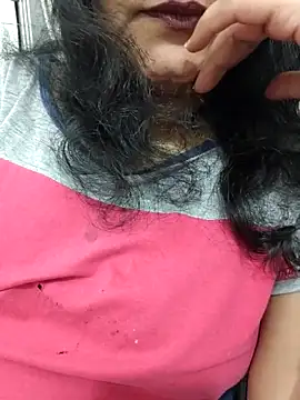 piryasharma005 online show from 04/29/26, 08:40