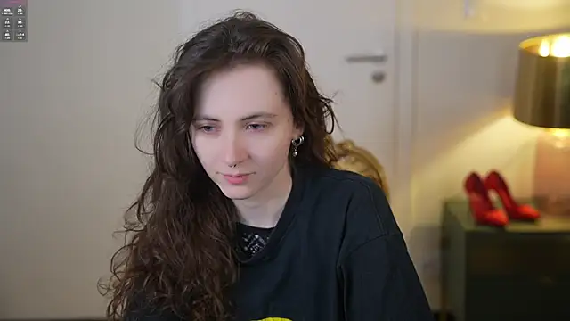 Snapshot of Orly_flame chatting on 02/01/26, 08:02 Orly flame online show from 02/01/26, 08:02