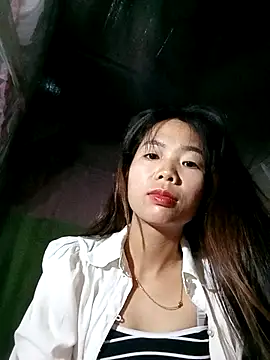 Snapshot of Yaya-827 chatting on 01/10/26, 08:10 Yaya-827 online show from 01/10/26, 08:10