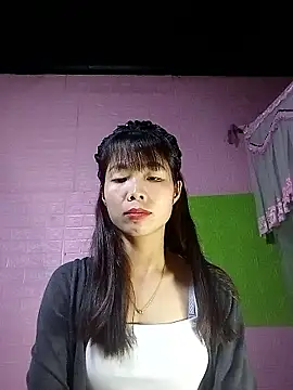 Snapshot of Yaya-827 chatting on 01/12/26, 02:44 Yaya-827 online show from 01/12/26, 02:44