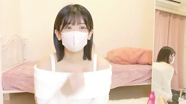 Snapshot of yuruchan_ chatting on 02/13/26, 11:28 yuruchan online show from 02/13/26, 11:28