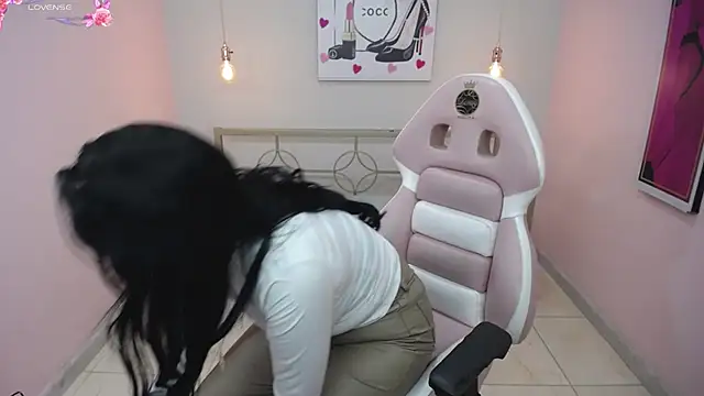 Adri gomez x online show from 04/10/26, 10:53