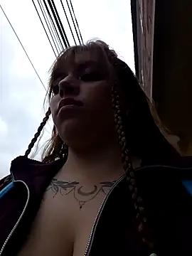 ISABELLA-01  online show from 04/23/26, 07:27