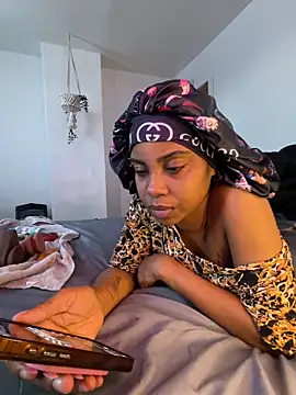 oshun6360 online show from 04/15/26, 08:53