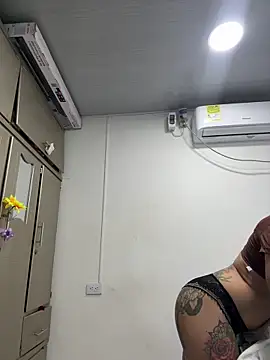 vennuss19 online show from 03/18/26, 12:30