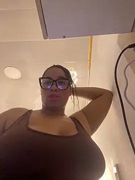 Snapshot of NataliaMillers chatting on 06/19/26, 10:13 NataliaMillers online show from 06/19/26, 10:13