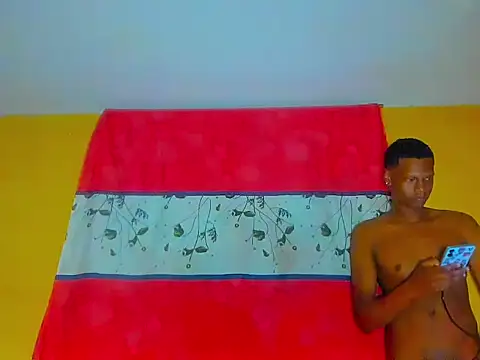 aunstin mohamme online show from 04/09/26, 05:51