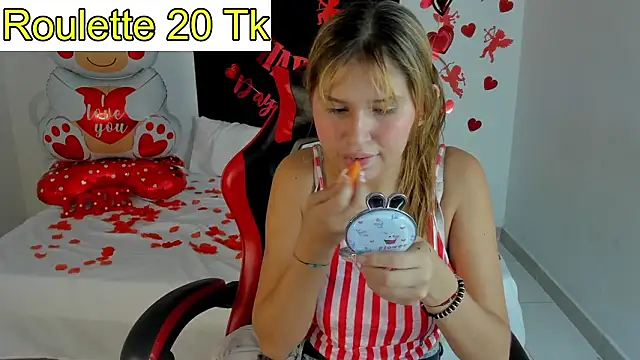 Snapshot of Bella_Blanca chatting on 02/15/26, 12:14 Bella Blanca online show from 02/15/26, 12:14