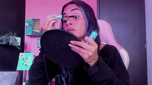 azula lillet online show from 02/25/26, 04:38