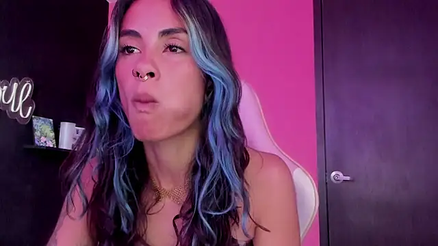 azula lillet online show from 04/14/26, 04:02