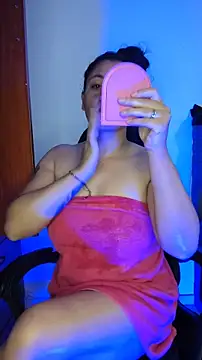 Girl kataleya10 online show from 01/15/26, 10:57