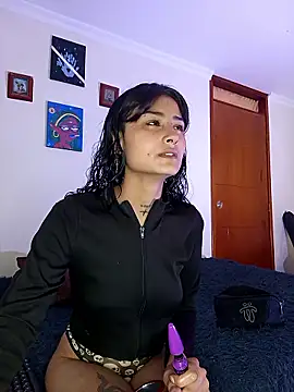 Snapshot of Lili_clan10 chatting on 01/07/26, 03:47 Lili clan10 online show from 01/07/26, 03:47