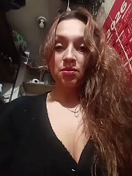 Alejandra N online show from 05/20/26, 06:03
