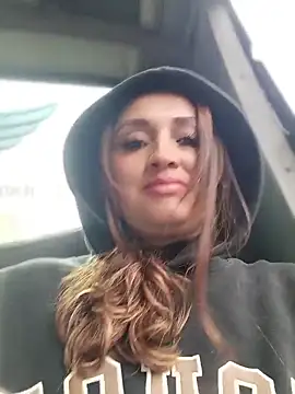 Alejandra N online show from 06/16/26, 04:53