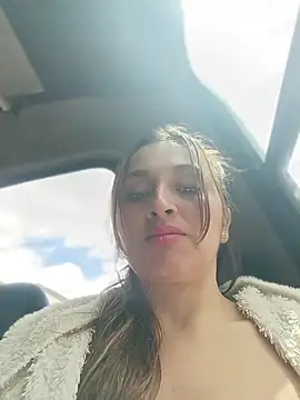 Alejandra N online show from 07/14/26, 04:56