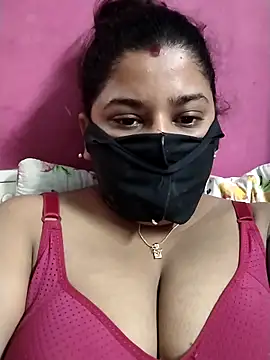 pinkisaha75 online show from 04/15/26, 12:28