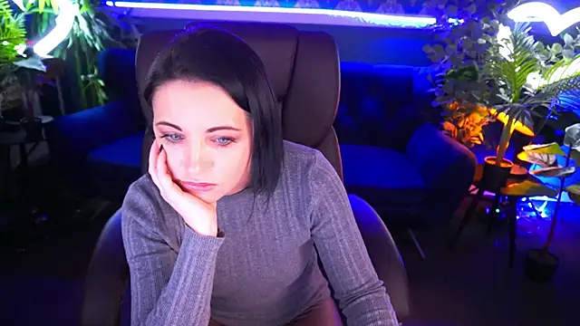 Dafni Monn online show from 01/12/25, 07:00