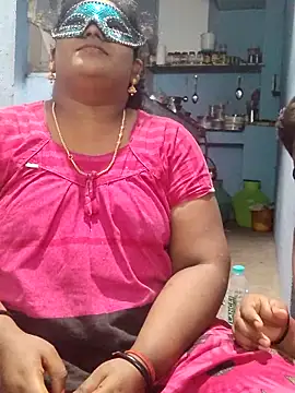 divyasree1431 online show from 03/18/26, 04:43