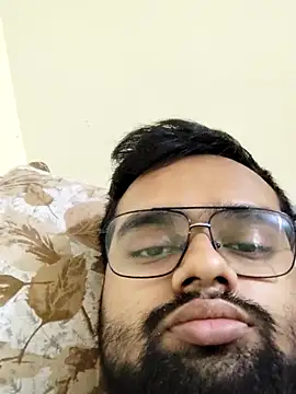 unknownuser96 online show from 01/11/26, 12:21