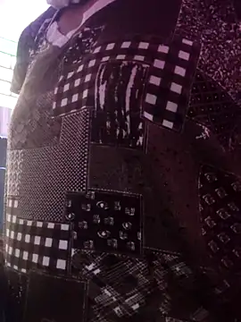 Snapshot of Nilam_cute chatting on 02/22/26, 04:13 Nilam cute online show from 02/22/26, 04:13