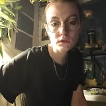 Snapshot of Shy_Bamby chatting on 02/23/26, 10:18 Shy Bamby online show from 02/23/26, 10:18