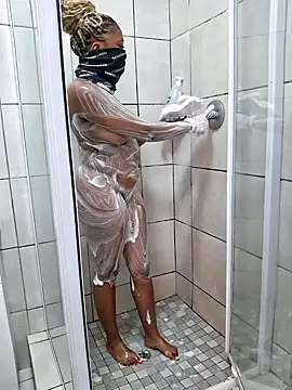 kktb lisa online show from 02/14/26, 02:58