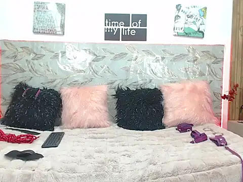 Snapshot of rossyvalbuena chatting on 02/25/26, 02:05 rossyvalbuena online show from 02/25/26, 02:05