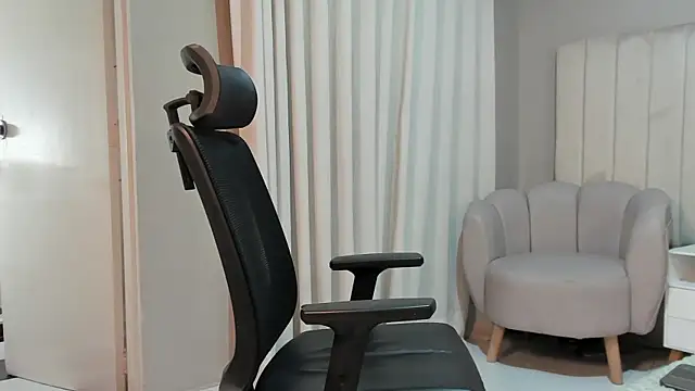 Snapshot of Thiago_moretti chatting on 01/09/26, 01:58 Thiago moretti online show from 01/09/26, 01:58