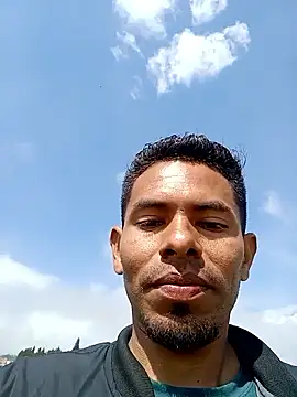 Snapshot of adambrosk_08 chatting on 02/09/26, 07:18 adambrosk 08 online show from 02/09/26, 07:18