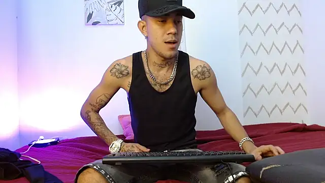 Ayala 777 online show from 01/11/26, 02:22