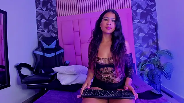 Snapshot of yayasmile chatting on 01/08/26, 12:51 yayasmile online show from 01/08/26, 12:51