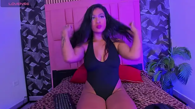 Snapshot of yayasmile chatting on 01/14/26, 11:49 yayasmile online show from 01/14/26, 11:49