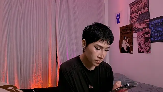 Snapshot of Lesbian_Sexxx chatting on 01/13/26, 02:39 Lesbian Sexxx online show from 01/13/26, 02:39