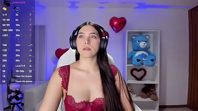 Snapshot of _wtdreamgirl chatting on 02/14/26, 08:55 wtdreamgirl online show from 02/14/26, 08:55