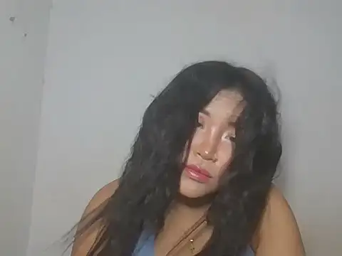 Zyeiii online show from 05/17/26, 06:37