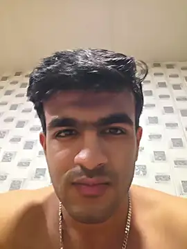 Snapshot of slutytwinkrna chatting on 01/16/26, 04:44 slutytwinkrna online show from 01/16/26, 04:44