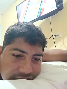 Snapshot of master_juju1924 chatting on 02/16/26, 08:32 master juju1924 online show from 02/16/26, 08:32