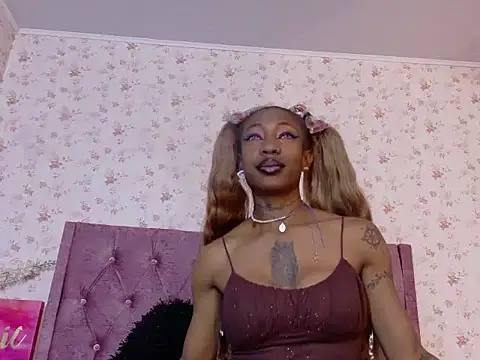 Snapshot of DaniaMarcell chatting on 01/10/26, 02:13 DaniaMarcell online show from 01/10/26, 02:13