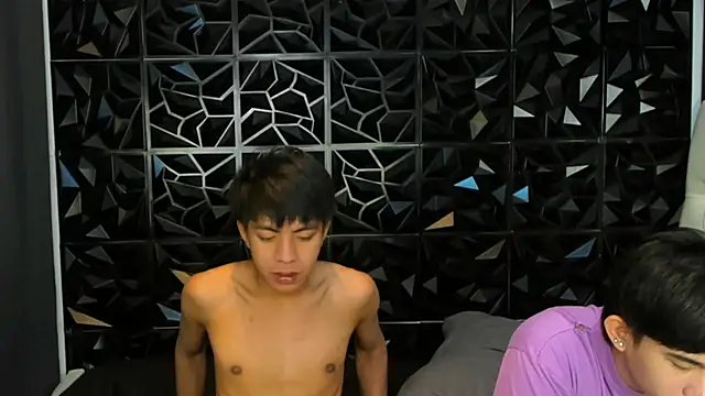 Snapshot of davincihugecock chatting on 03/18/26, 04:54 davincihugecock online show from 03/18/26, 04:54