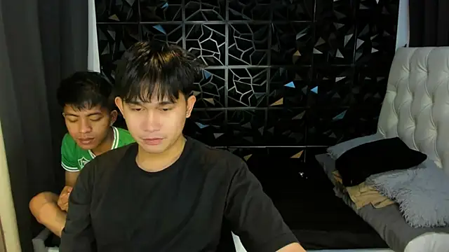 Snapshot of davincihugecock chatting on 03/29/26, 05:13 davincihugecock online show from 03/29/26, 05:13