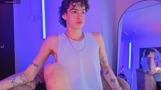 nova salvatore online show from 04/14/26, 02:39