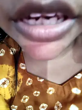 Desi Nil pori online show from 02/22/26, 04:49