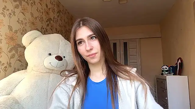 ElsieKuhlmann online show from 03/18/26, 02:09