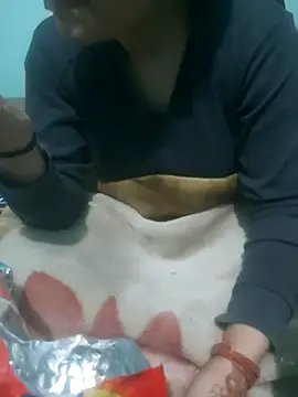 Lovebird2006 online show from 01/11/26, 04:56