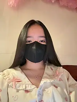 Gwen879 online show from 02/04/26, 01:22