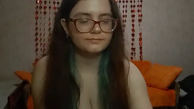 Snapshot of Miyabeee chatting on 02/16/26, 05:20 Miyabeee online show from 02/16/26, 05:20