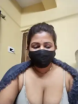 pinkihot23 online show from 02/08/26, 07:39