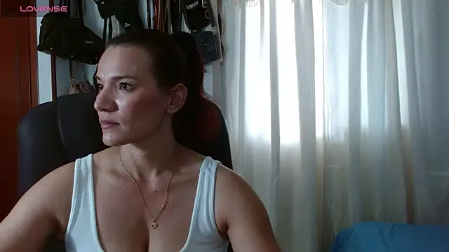 Scarlett 3X online show from 02/06/26, 09:29