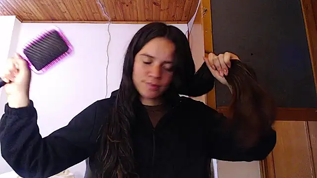 Shanel Lozano online show from 05/07/26, 06:13