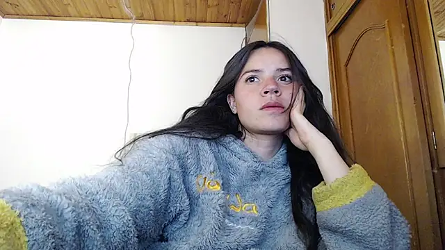 Shanel Lozano online show from 05/11/26, 02:39